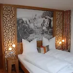 Neumaier's Otel 3*